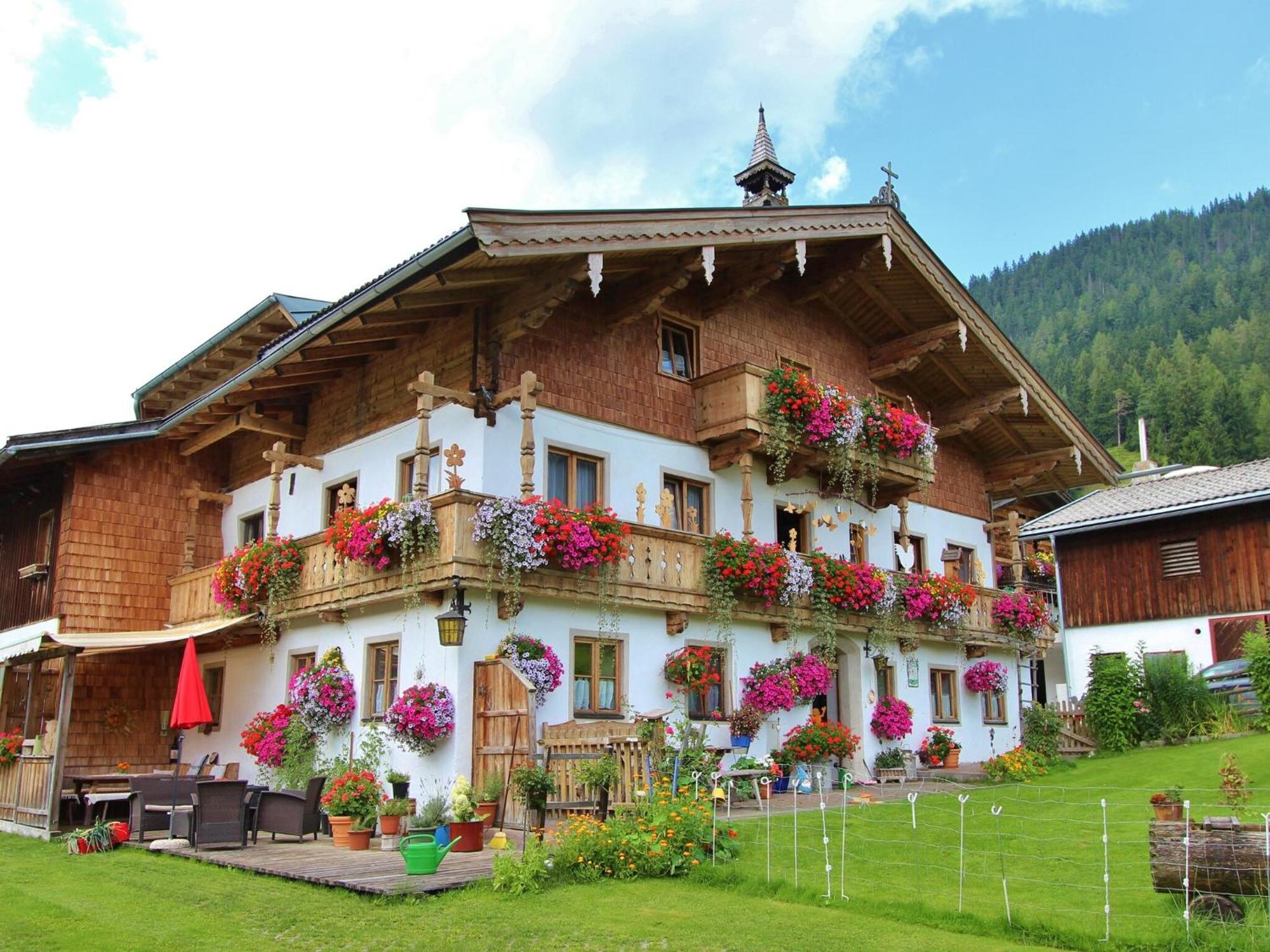 Cozy Feel Good Holiday Apartment In Leogang Kültér fotó